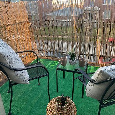 Modern Duplex Near Arenas, Hospitals, Universities, & Attractions Tower Grove Exterior foto